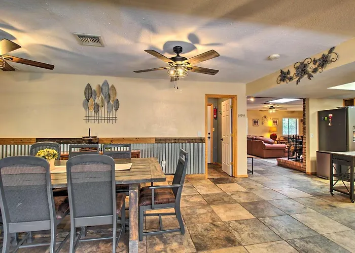 Hike & Unwind: Lakeside W/ Fire Pit! * Pinetop-Lakeside