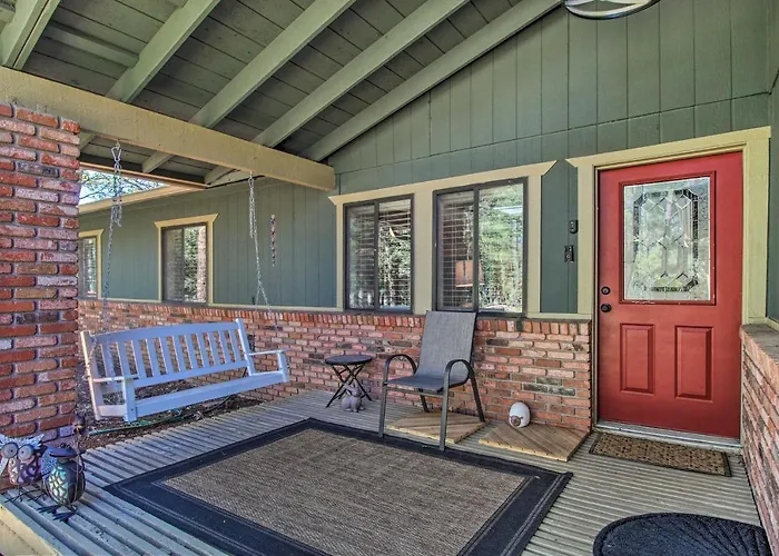 Hike & Unwind: Lakeside W/ Fire Pit! Casa vacanze *